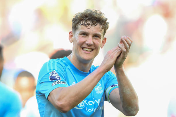 与队友欠缺 与队友欠缺